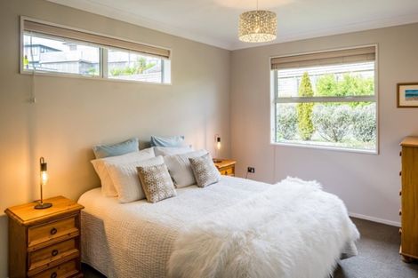 Photo of property in 7 Ships Cove, Whitby, Porirua, 5024