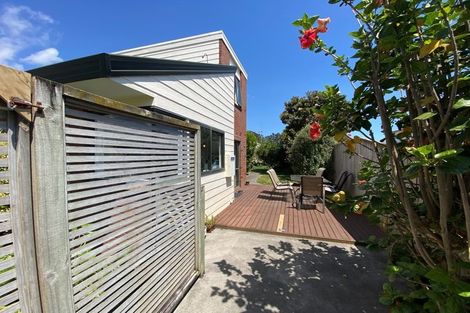 Photo of property in 1 Claridge Place, Mount Maunganui, 3116