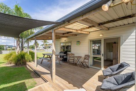 Photo of property in 26 Wells Place, Whitianga, 3510
