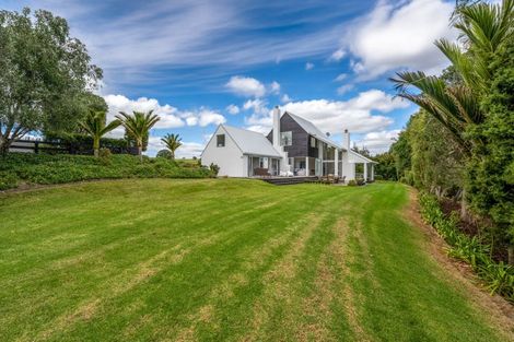 Photo of property in 122 Brownhill Road, Whitford, Manurewa, 2576
