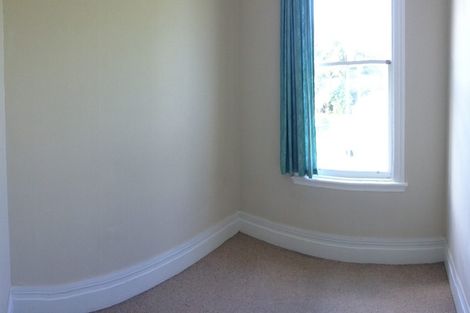 Photo of property in 69 Rolleston Street, Mount Cook, Wellington, 6021