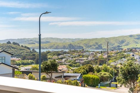 Photo of property in 51 Endeavour Drive, Whitby, Porirua, 5024
