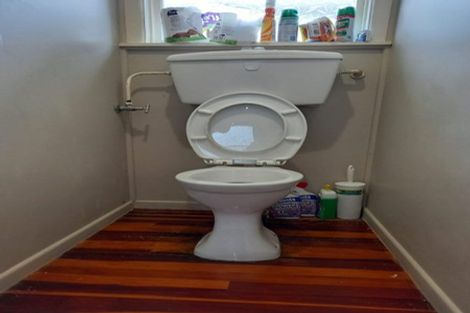 Photo of property in 8 Mark Avenue, Paparangi, Wellington, 6037