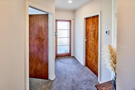 Photo of property in 90 Pine Avenue, Ebdentown, Upper Hutt, 5018