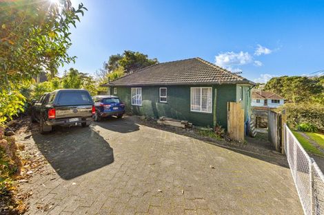 Photo of property in 32 Lawry Street, Blagdon, New Plymouth, 4310