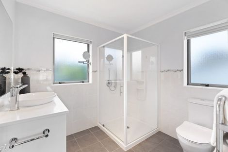 Photo of property in 21 Madison Street, Cambridge, 3434