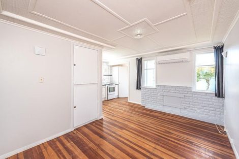 Photo of property in 12 Morgan Street, Castlecliff, Whanganui, 4501