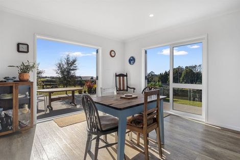Photo of property in 20 Sarona Park Drive, Omanawa, 3171