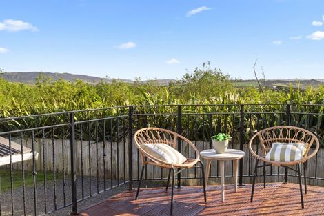 Photo of property in 51 Burrow Road, Pukekohe, 2120
