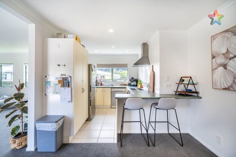 Photo of property in 5a Kilkenny Grove, Wainuiomata, Lower Hutt, 5014