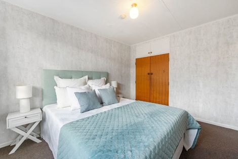 Photo of property in 26 Halswell Crescent, Westbrook, Palmerston North, 4412