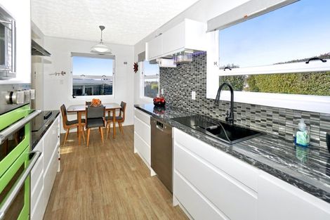 Photo of property in 37 Harris Street, Te Puke, 3119