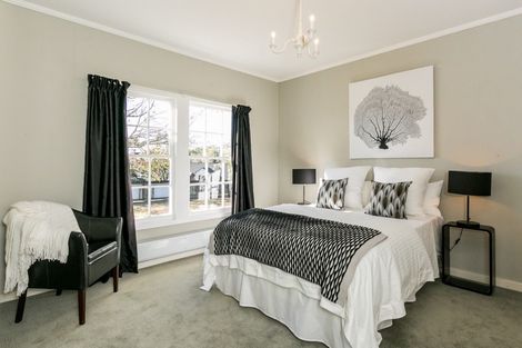 Photo of property in 40 Tauroa Road, Havelock North, 4130