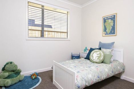 Photo of property in 11 Munro Oak Lane, Clevedon, 2582