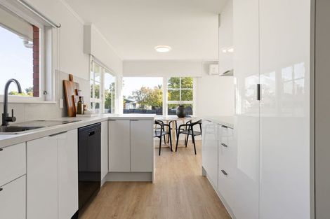 Photo of property in 2 Bowen Place, St Andrews, Hamilton, 3200