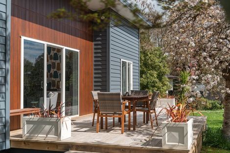 Photo of property in 8 Mahupuku Street, Greytown, 5712