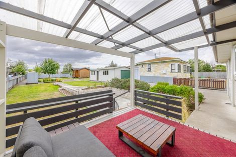 Photo of property in 6 Montgomery Street, Waipukurau, 4200