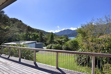 Photo of property in 3215 Archers Road, Tennyson Inlet, 7195