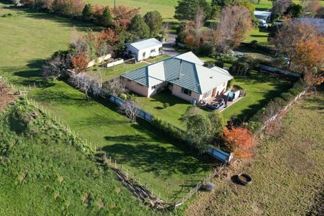 Photo of property in 9 Garth Road, Levin, 5571