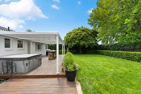 Photo of property in 5 Grassy Downs Place, St Andrews, Hamilton, 3200