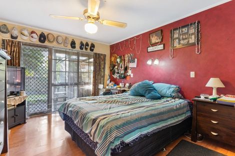 Photo of property in 2 Septimus Place, Henderson, Auckland, 0612