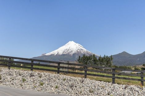 Photo of property in 188 Maude Road, Kaimiro, New Plymouth, 4371