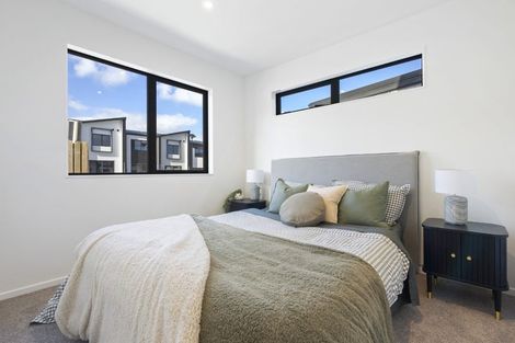 Photo of property in 2/4 Ngaroma House Drive, Hobsonville, Auckland, 0616