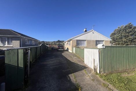 Photo of property in 3 Beauzami Crescent, Ascot Park, Porirua, 5024