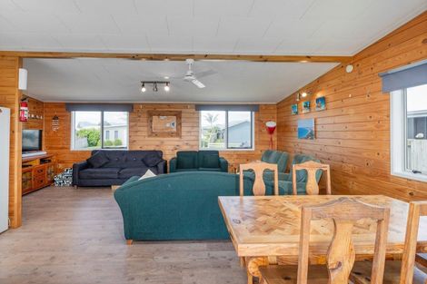 Photo of property in 149 Rangiora Crescent, Matarangi, Whitianga, 3592