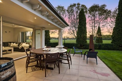 Photo of property in 24 Providence Place, Redwood, Christchurch, 8051