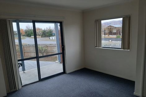 Photo of property in 2 Gantry Place, Cromwell, 9310