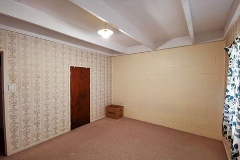 Photo of property in 1/22 Kelston Street, New Lynn, Auckland, 0600