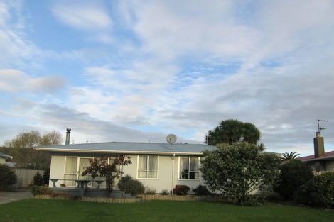 Photo of property in 6 Makarini Street, Paraparaumu, 5032