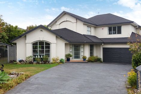 Photo of property in 6 Gresford Place, Churton Park, Wellington, 6037