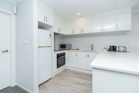 Photo of property in 11u2 Crosher Place, Silverdale, Hamilton, 3216