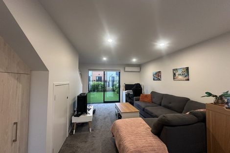 Photo of property in 7/170 Don Buck Road, Massey, Auckland, 0614