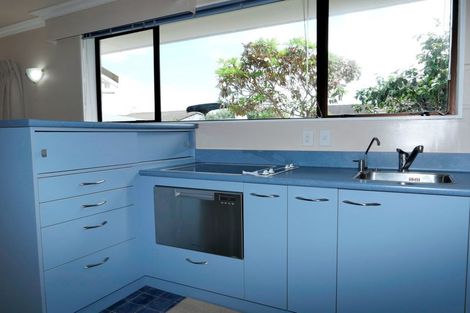 Photo of property in 104 Hillcrest Road, Raumati Beach, Paraparaumu, 5032