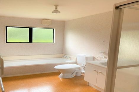 Photo of property in 14 Ellwood Place, Churton Park, Wellington, 6037