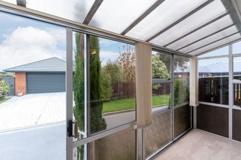 Photo of property in 77 Roberta Drive, Somerfield, Christchurch, 8024
