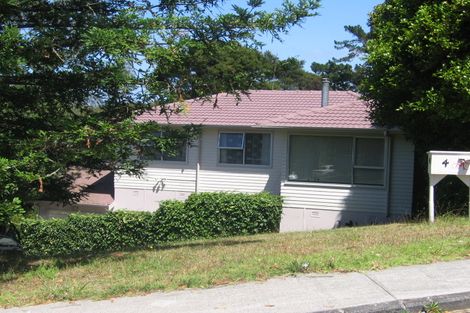 Photo of property in 4b Mcquoid Place, Glenfield, Auckland, 0629