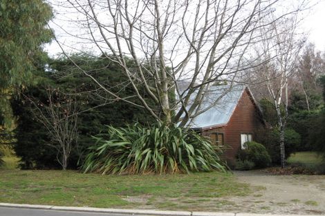 Photo of property in 21 Kowhai Drive, Wanaka, 9305
