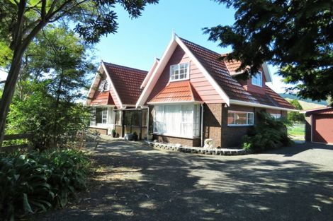 Photo of property in 54 Waihou Road, Levin, 5571