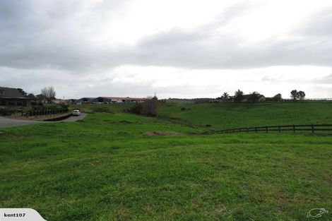 Photo of property in 6 Ambedkar Way, Pukekohe, 2120