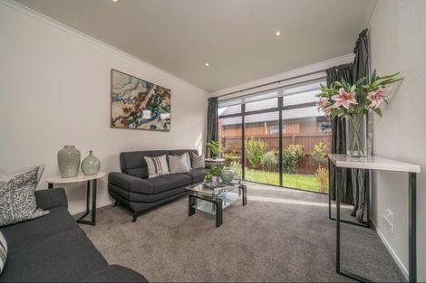 Photo of property in 21 Meyer Crescent, Halswell, Christchurch, 8025