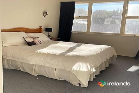 Photo of property in 4 Kyeburn Place, Avonhead, Christchurch, 8042