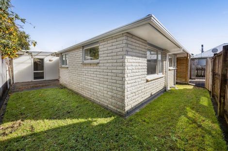 Photo of property in 2/59 Wallath Road, Westown, New Plymouth, 4310