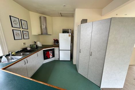 Photo of property in 117 Brougham Street, Mount Victoria, Wellington, 6011