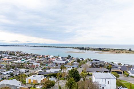 Photo of property in 29 Moncks Spur Road, Redcliffs, Christchurch, 8081