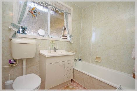 Photo of property in 37 Futter Street, Foxton, 4814