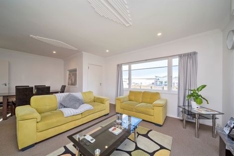 Photo of property in 32 Hunter Street, Hawera, 4610